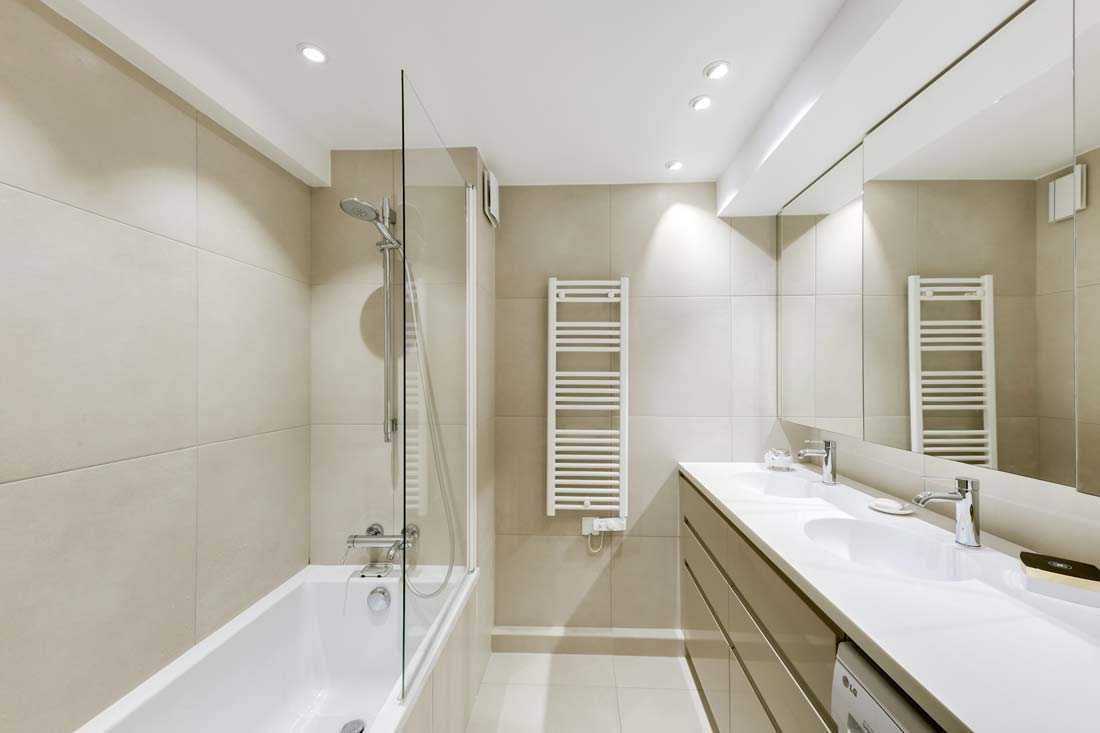 Rénovation d'une salle de bain par un architecte d'intérieur à Aix-en-Provence