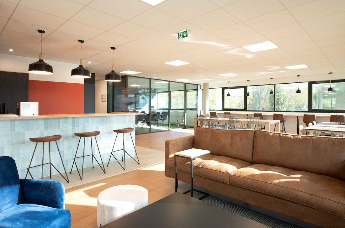 Architecture tertiaire : aménagement intérieur des locaux de votre entreprise dans les Bouches-du-Rhône